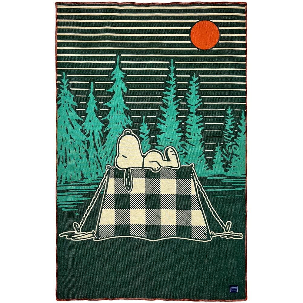 Peanuts Wool Throw Snoopy Camping