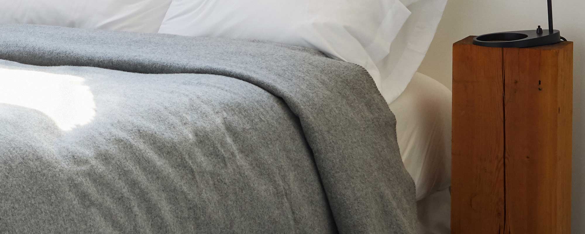 Solid Bed Blankets