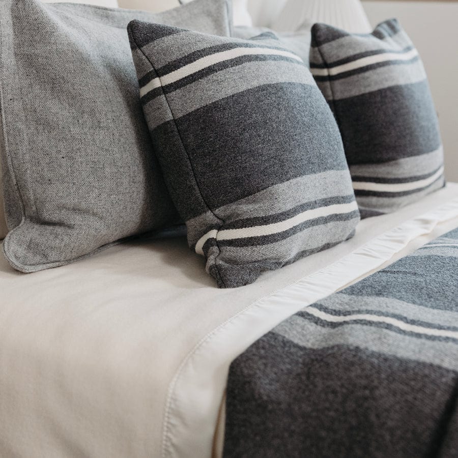 Pure & Simple Satin Wool Blanket active Current Full group-gallery King machine washable Pure & Simple Satin Wool Blanket Queen Solids Twin